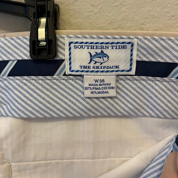 Southern Tide Men's Khaki Shorts, 35 - Picture 3 of 3